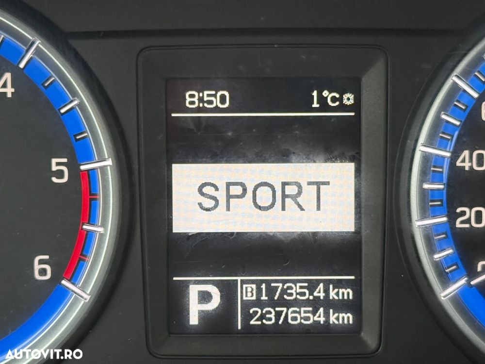 Suzuki S-Cross 1.6 DDIS TCSS 4x4 Comfort+ - 22