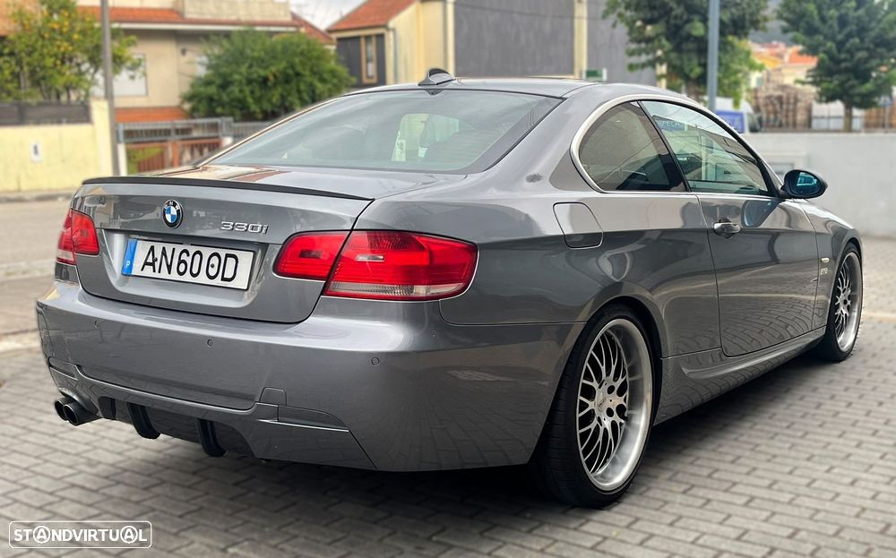 BMW 330 i - 35