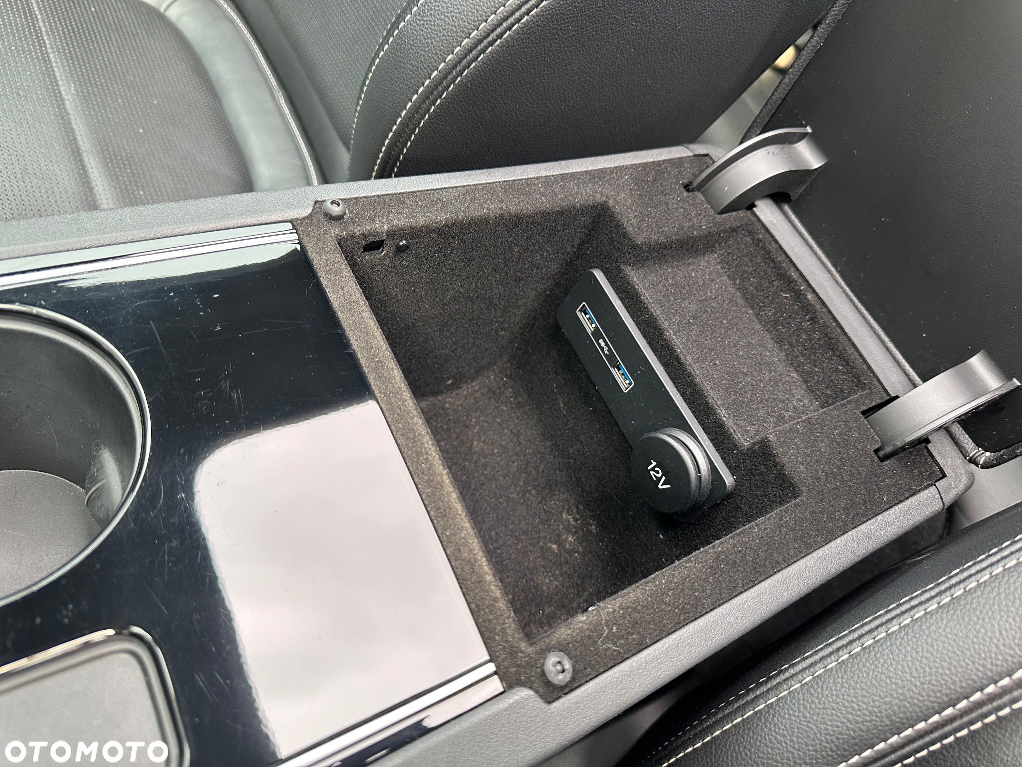 Jaguar F-Pace 2.0 i4D AWD R-Sport - 33