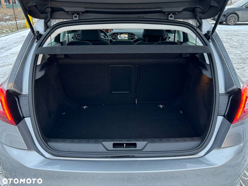 Peugeot 308 125 THP Active - 26