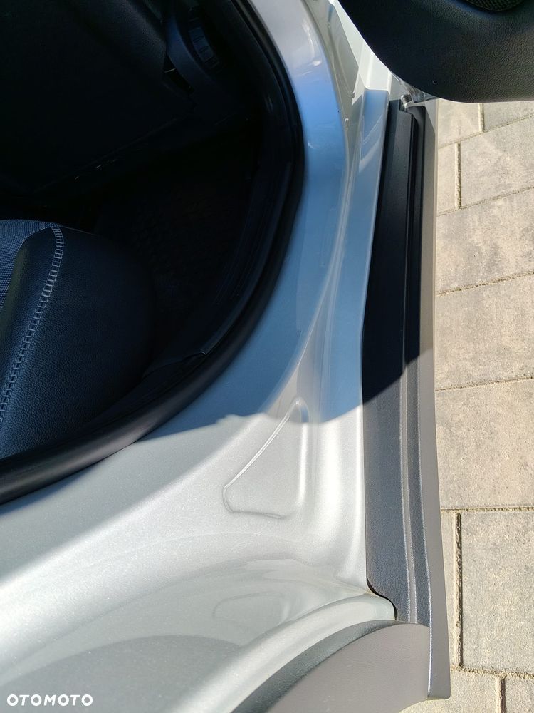 Mercedes-Benz GLA 200 7G-DCT - 13