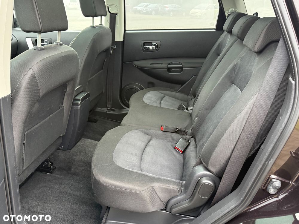 Nissan Qashqai+2 - 26