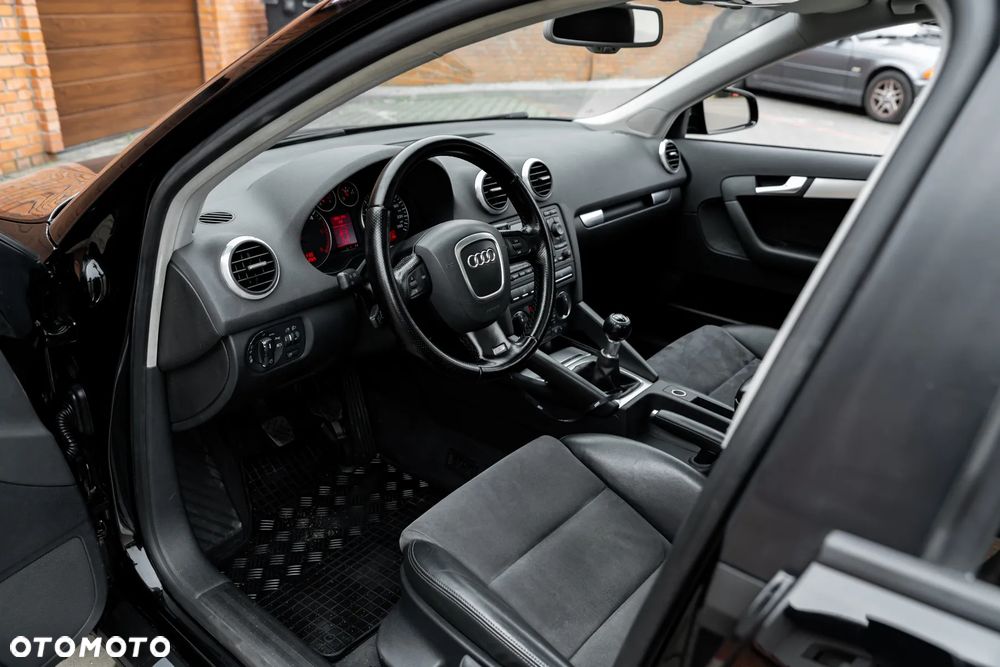 Audi A3 Sportback 2.0 TDI Ambiente - 5