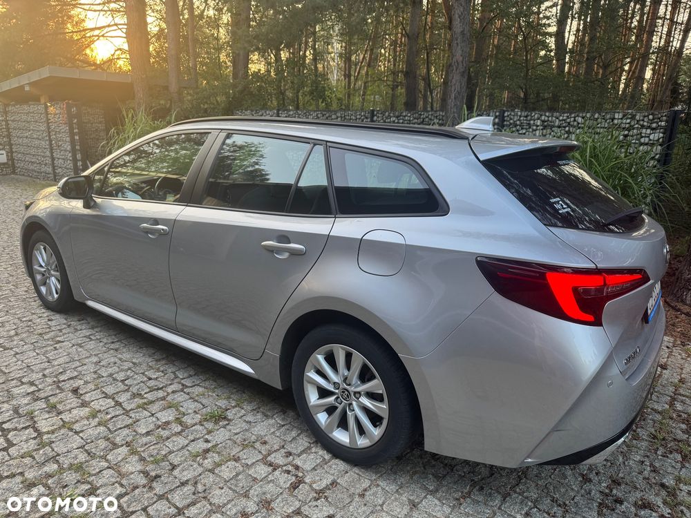 Toyota Corolla 1.8 Hybrid Comfort - 3