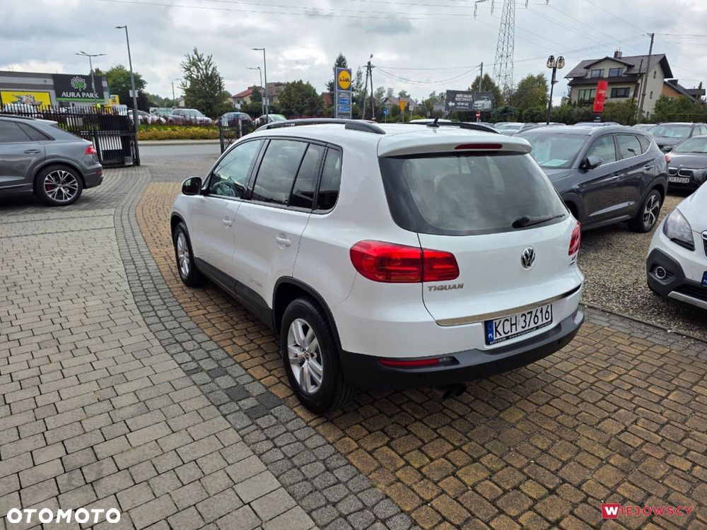 Volkswagen Tiguan - 8