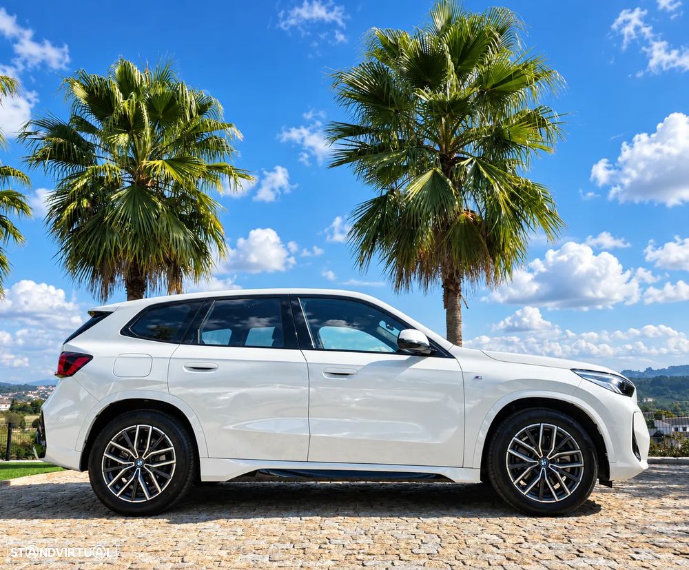 BMW iX1 xDrive30 M Sport Pack - 10
