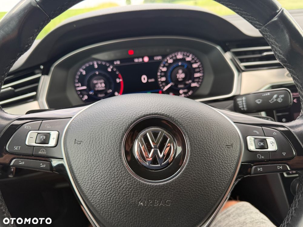 Volkswagen Passat 2.0 TDI BMT Highline DSG - 30