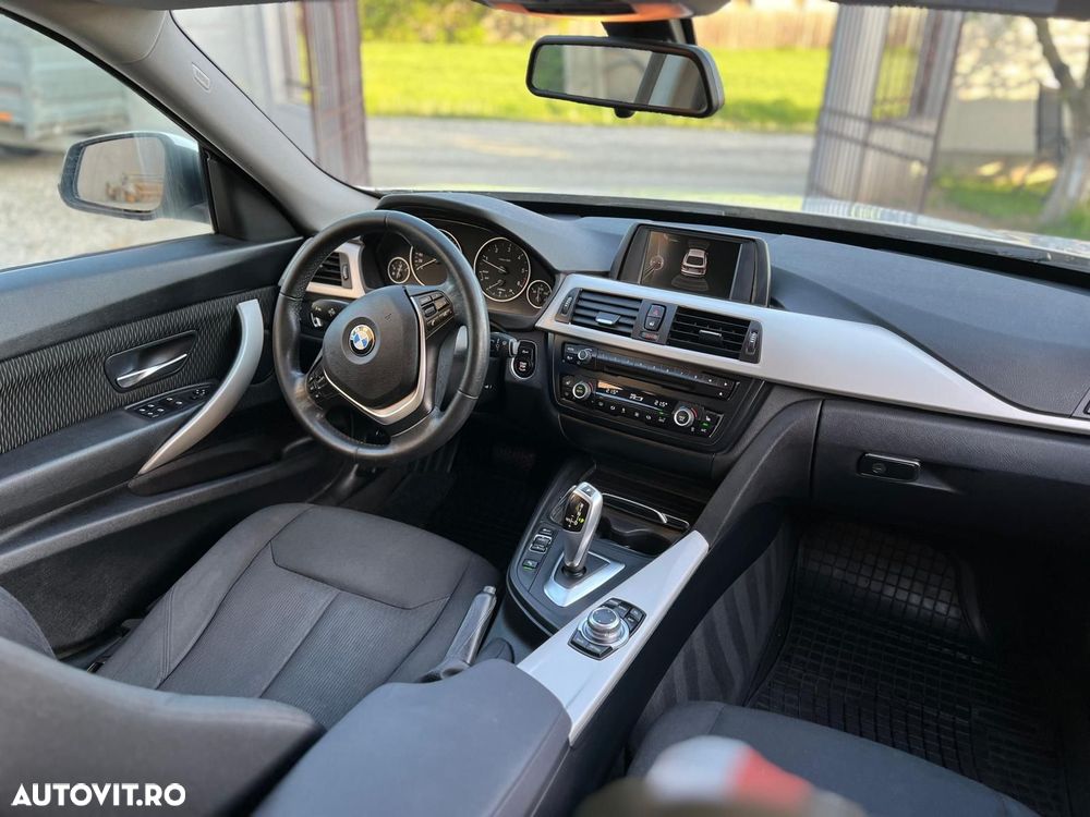 BMW Seria 3 320d Aut. Advantage - 25