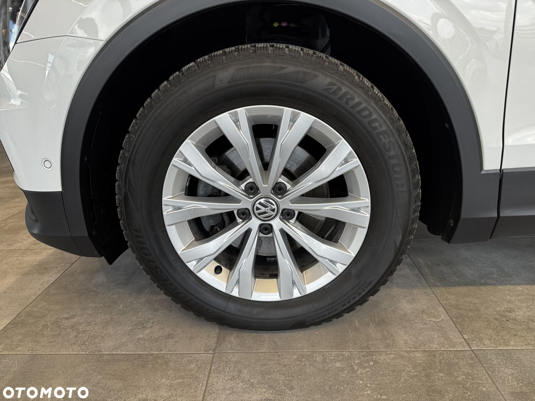 Volkswagen Tiguan - 11