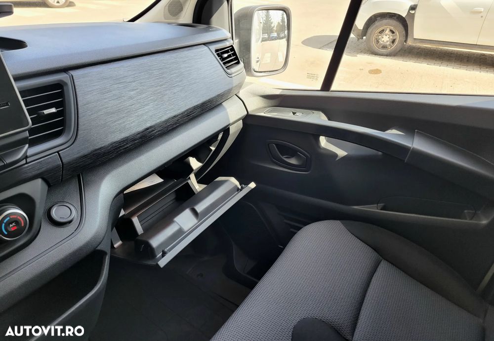 Renault Trafic Furgon - 16