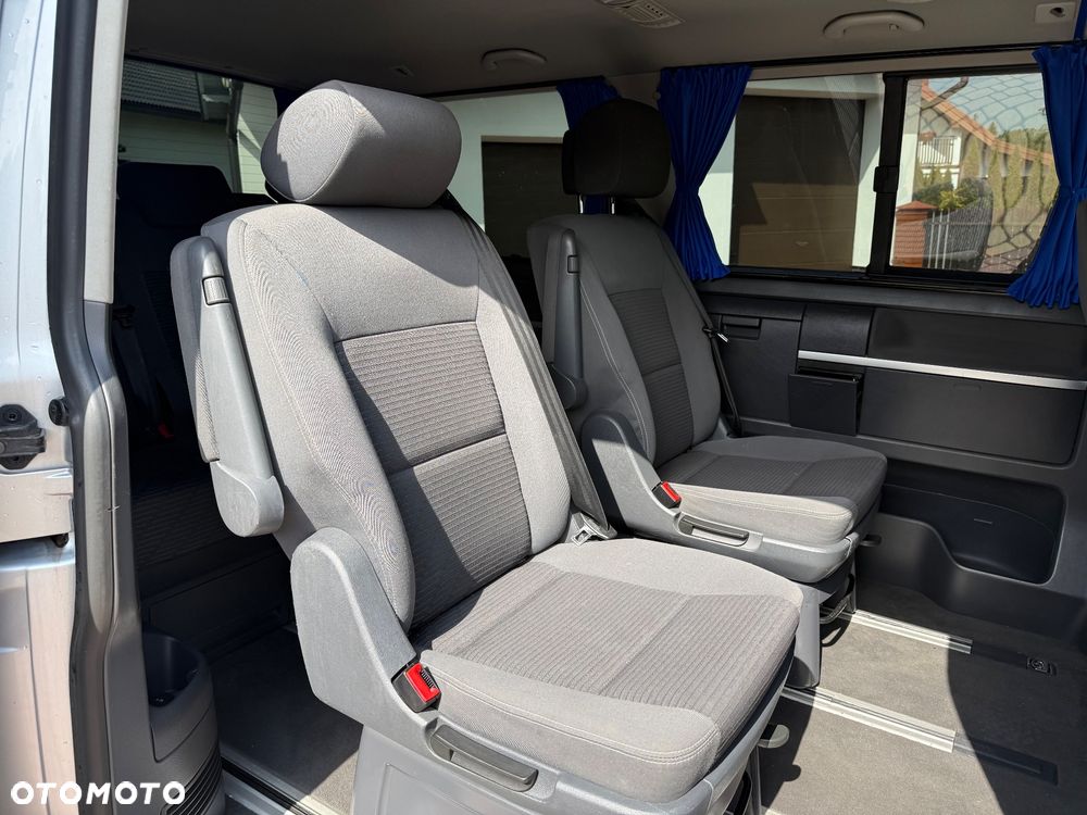 Volkswagen Multivan - 14