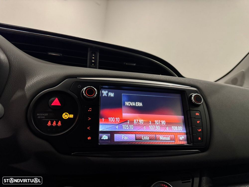 Toyota Yaris 1.0 VVT-i Comfort +PS Style +P.Techno - 29