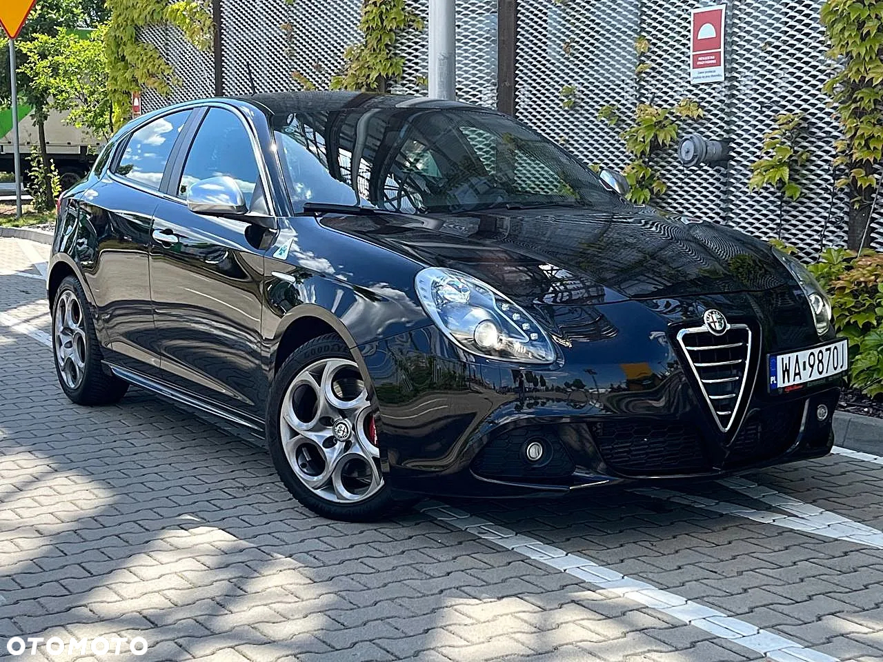 Alfa Romeo Giulietta 1750 TBi Quadrifoglio Verde - 2