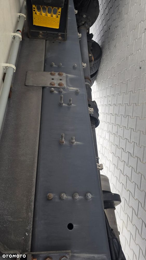 Scania G410 Euro 6  bez EGR 4x2 chłodnia full air kurierka rama do zabudowy import Szwajcaria piękny stan! - 17