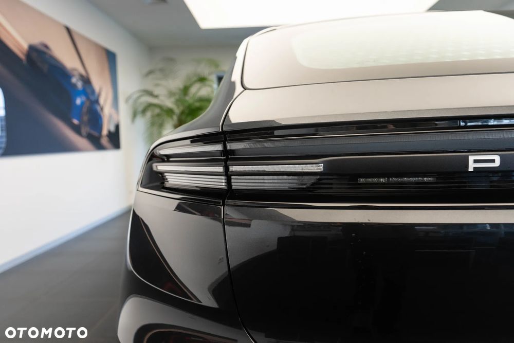 Porsche Macan 4 100kWh - 12
