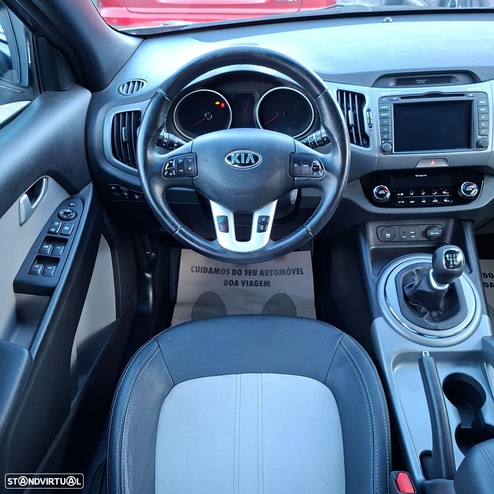Kia Sportage 1.7 CRDi ISG TX Navi - 8