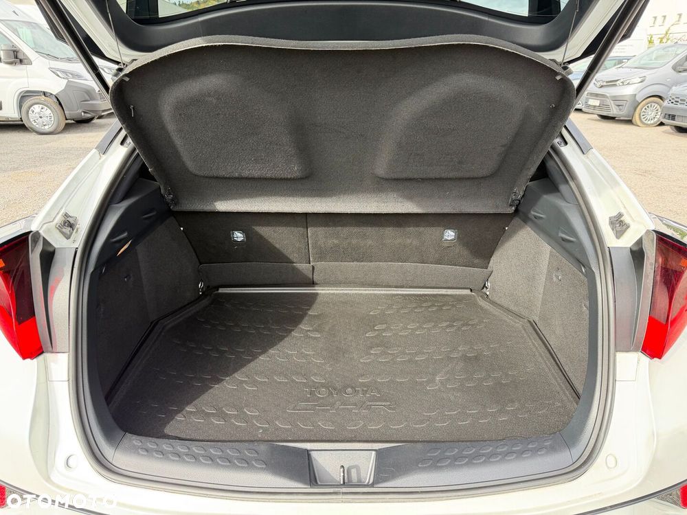 Toyota C-HR 2.0 Hybrid GR Sport - 31