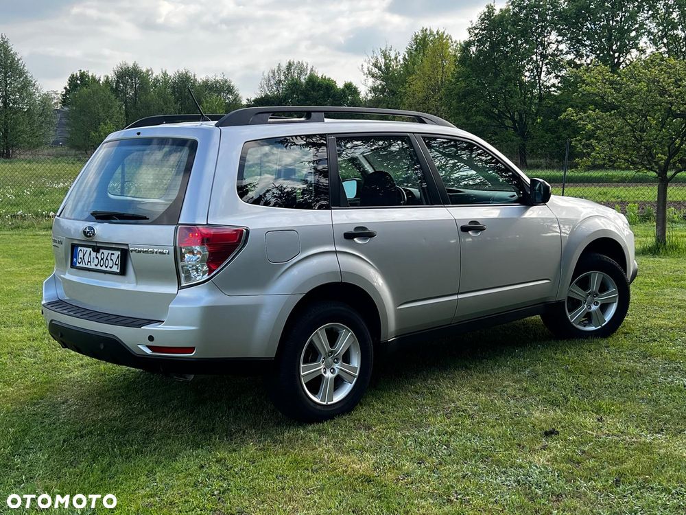 Subaru Forester 2.5 X - 4