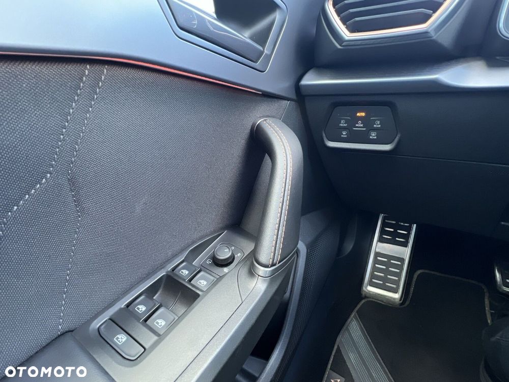 Cupra Formentor 1.5 eTSI mHEV DSG - 16