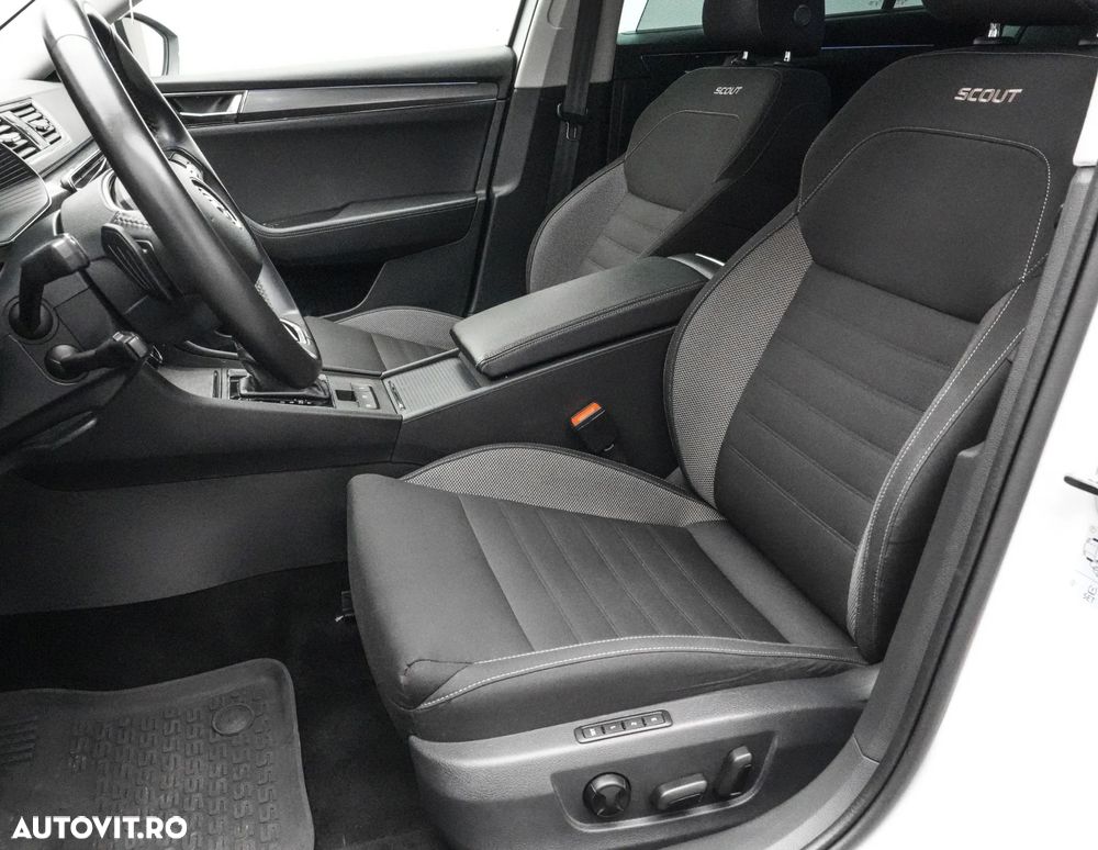 Skoda Superb 2.0 TSI 4X4 DSG Scout - 13