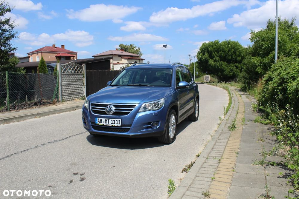 Volkswagen Tiguan - 2