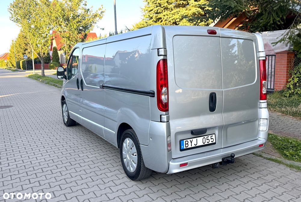 Renault Trafic Lift Long 2.0 DCI 114 KM Klima 2xdrzwi boczne piękny - 4