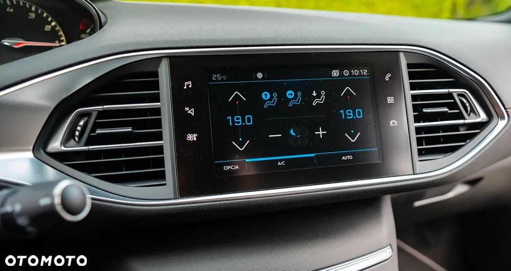 Peugeot 308 PureTech 130 EAT6 Stop & Start GT-Line Edition - 36