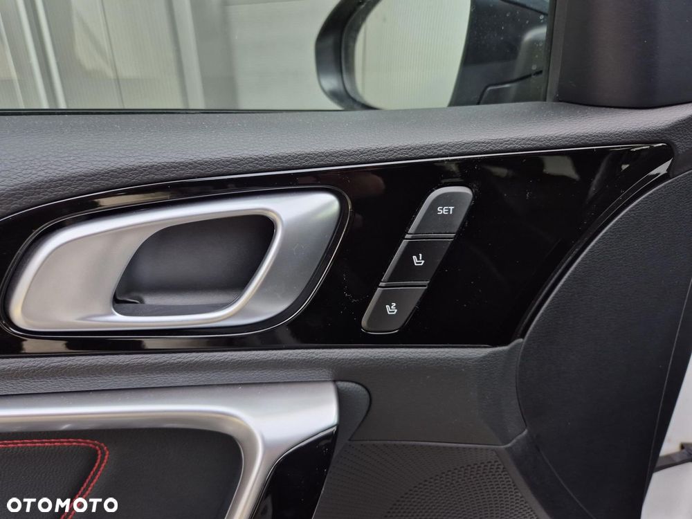 Kia ProCeed 1.6 T-GDI GT DCT - 25