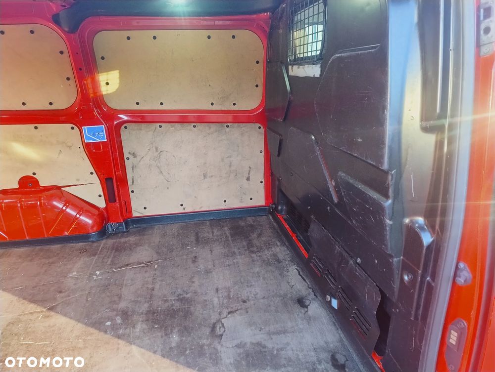 Ford TRANSIT CUSTOM - 18