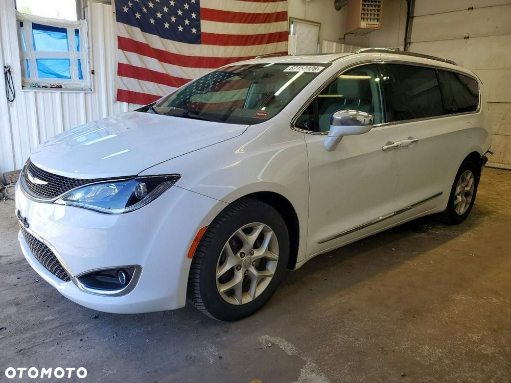 Chrysler Pacifica, 2020