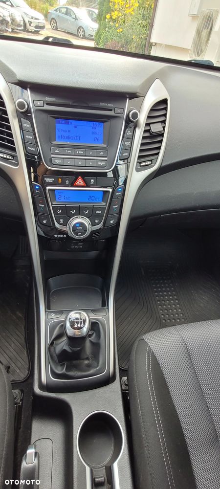 Hyundai i30 blue 1.6 GDI Passion - 19