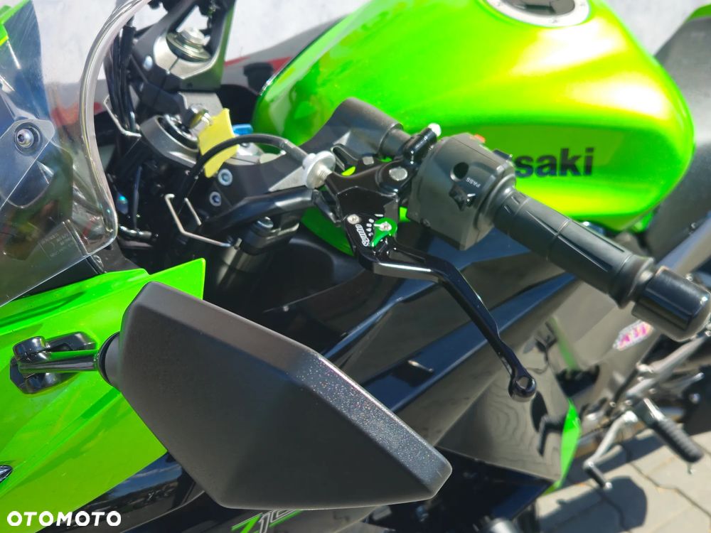 Kawasaki Z - 13