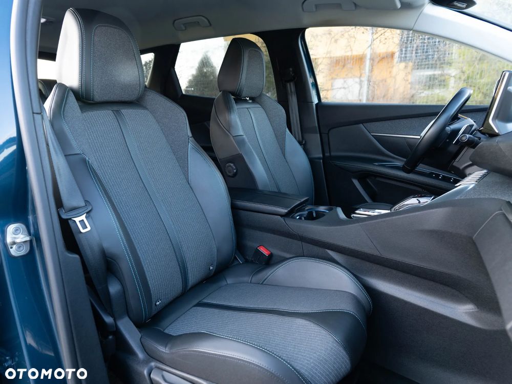 Peugeot 3008 1.6 PureTech Hybrid PHEV Allure Pack S&S EAT8 - 22