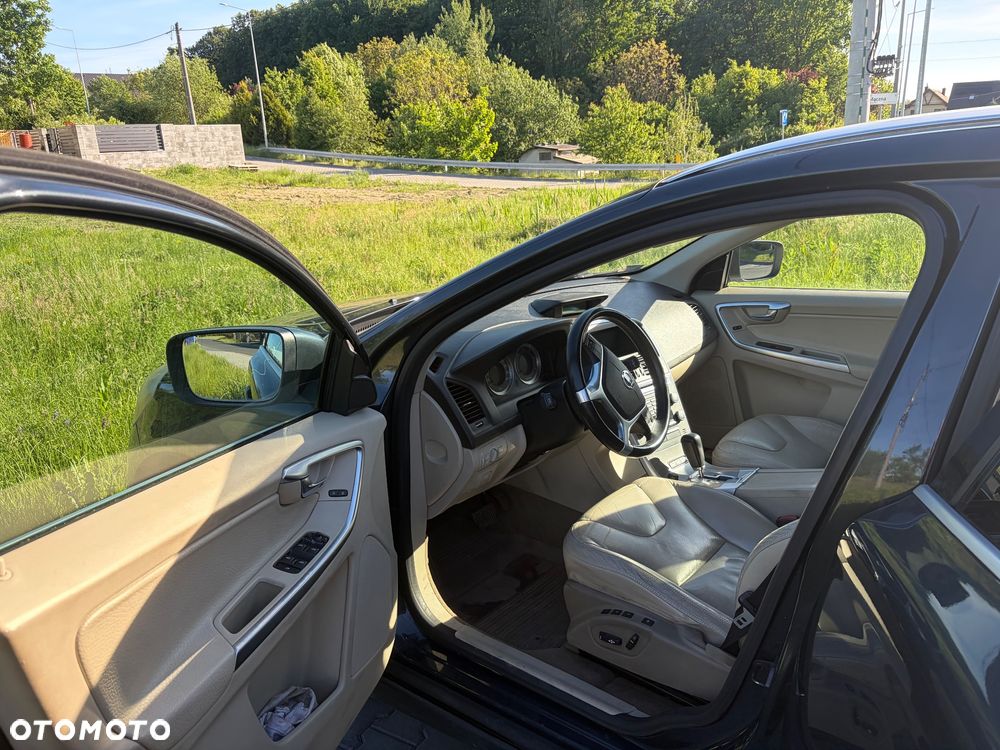 Volvo XC 60 2.4D AWD Summum - 7