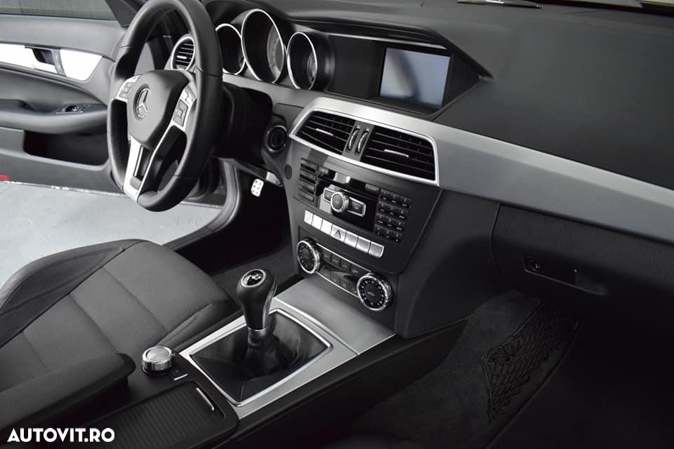 Mercedes-Benz C 180 CGI BlueEFFICIENCY - 10