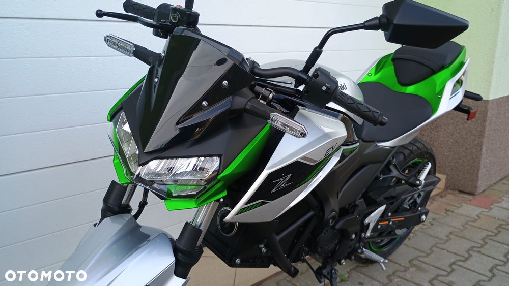 Kawasaki Z - 26
