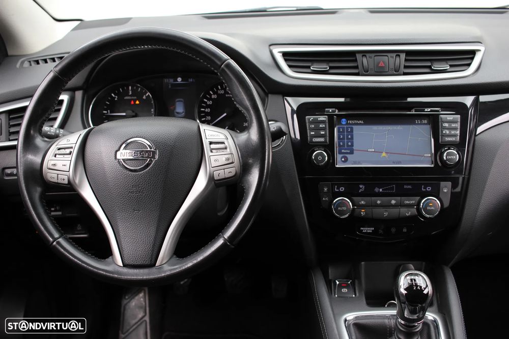 Nissan Qashqai 1.5 dCi N-Connecta - 18