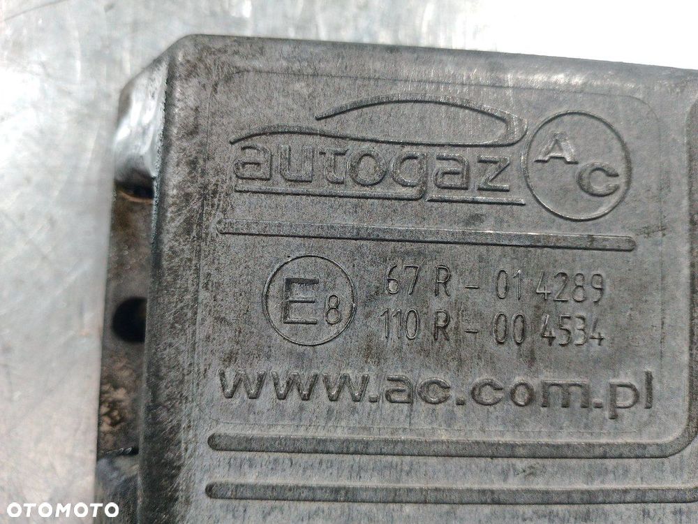 KOMPUTER GAZU OPEL VECTRA C E867R-014289  E8110R-004534 2.2 B - 5