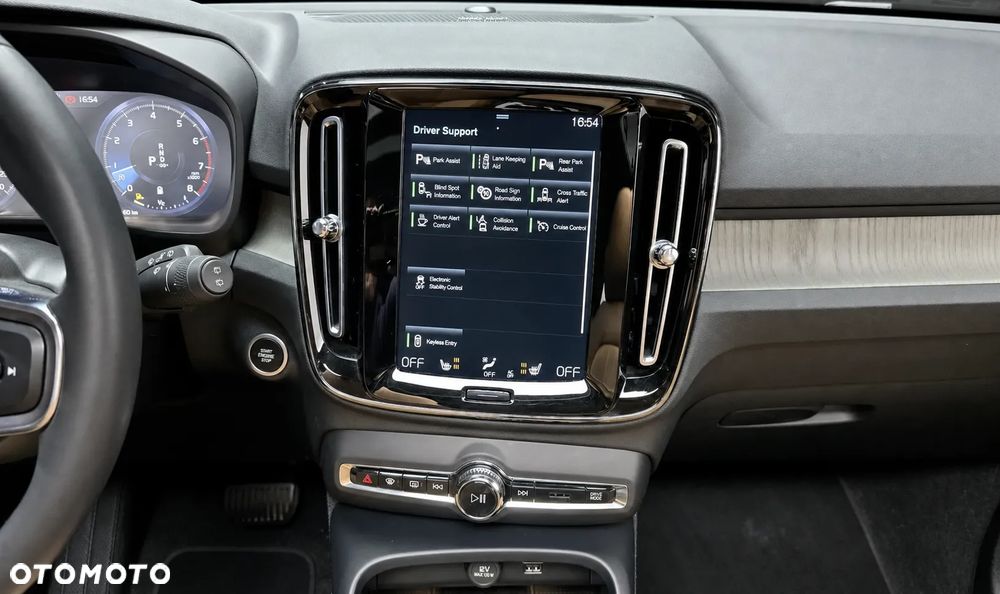 Volvo XC 40 - 9