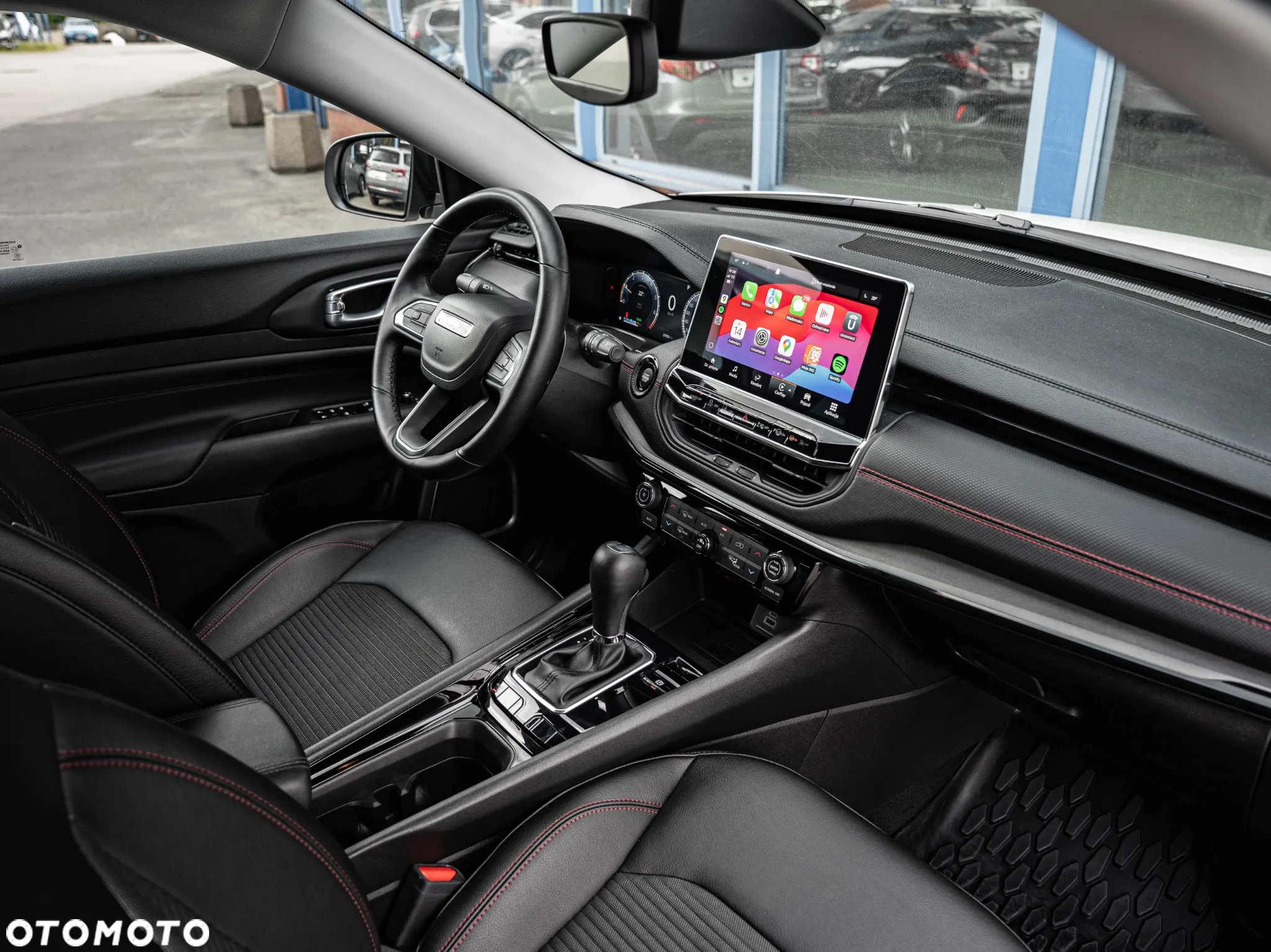 Jeep Compass - 25