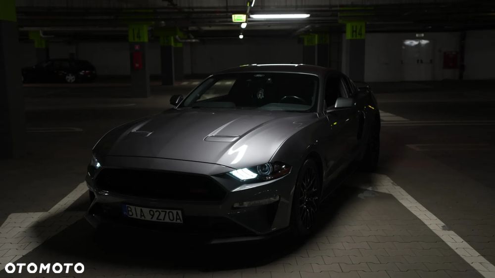 Ford Mustang 5.0 V8 GT - 12