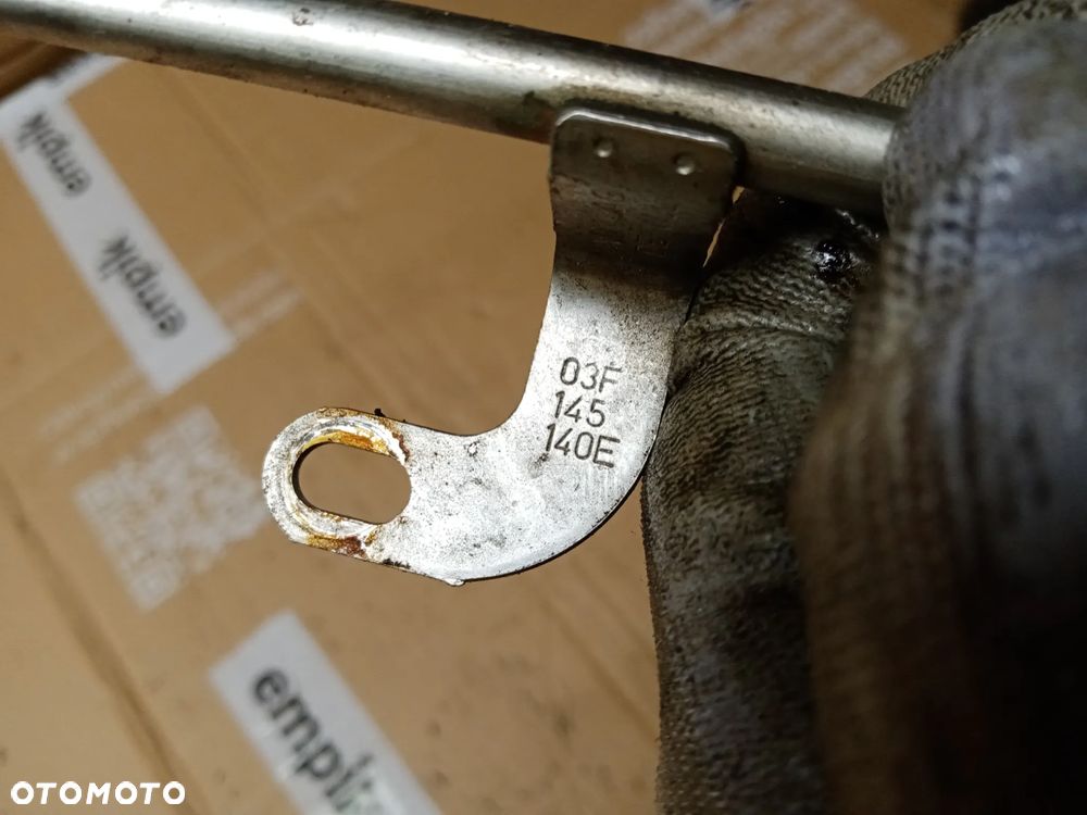 Przewód rurka smarująca dopływu oleju olejowa turbiny VW Golf VI 6 1.2 TSI 03F145140E - 7