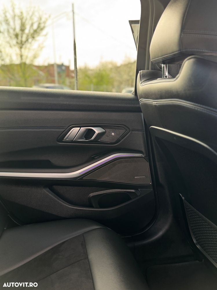 BMW Seria 3 320d Sport-Aut. M Sport - 13