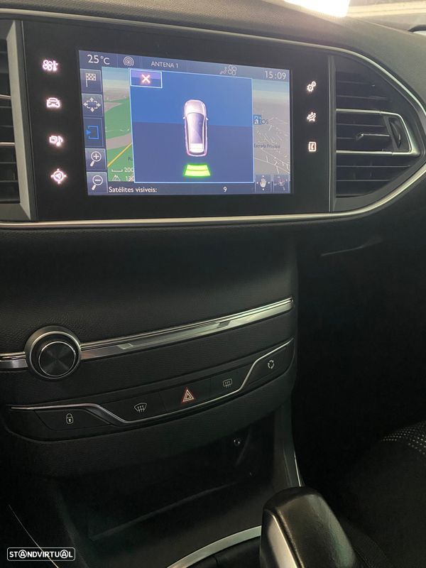 Peugeot 308 SW - 11