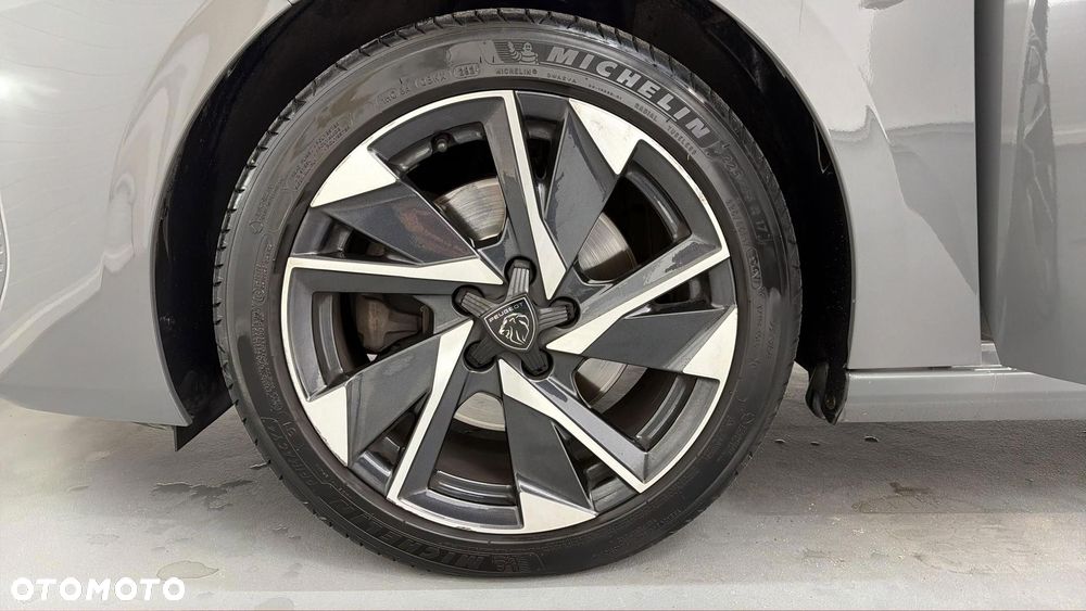Peugeot 308 1.5 BlueHDi Allure S&S EAT8 - 19