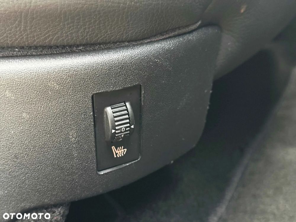 Citroën C6 3.0 V6 Exclusive - 32