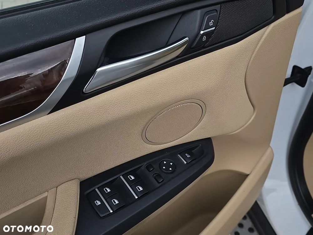 BMW X3 xDrive28i - 8