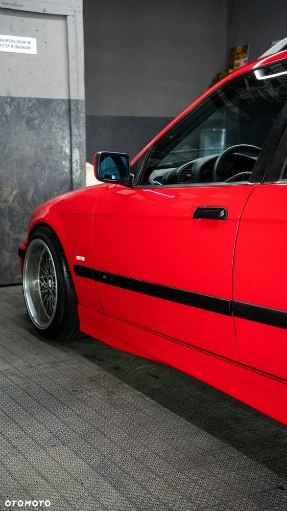 BMW Seria 3 323i - 4