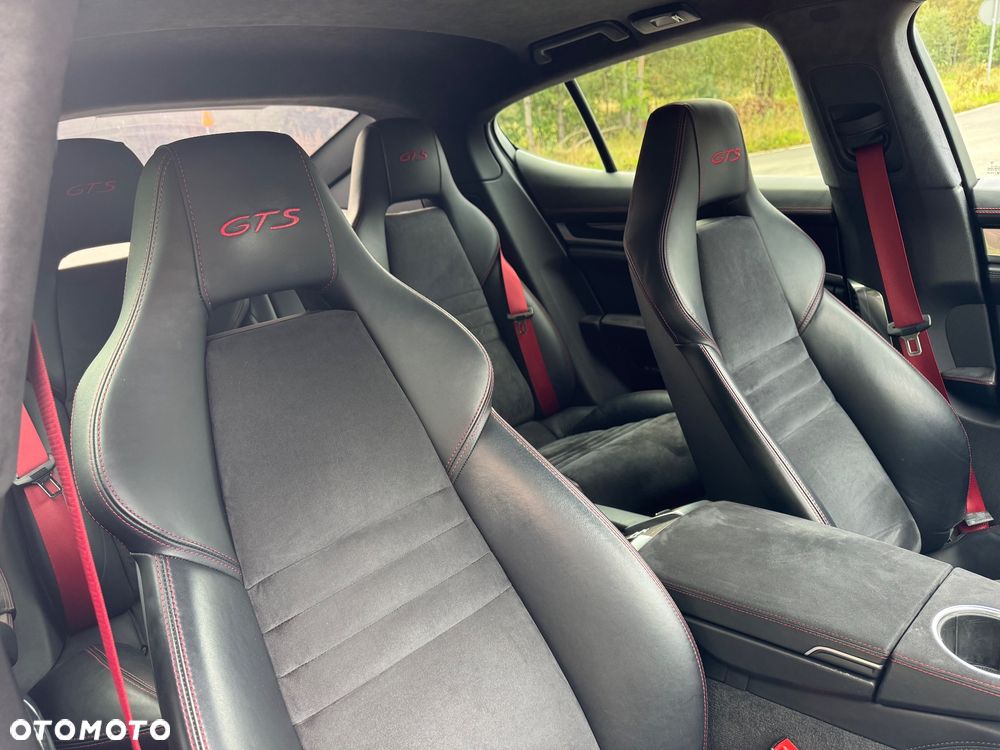 Porsche Panamera GTS - 15