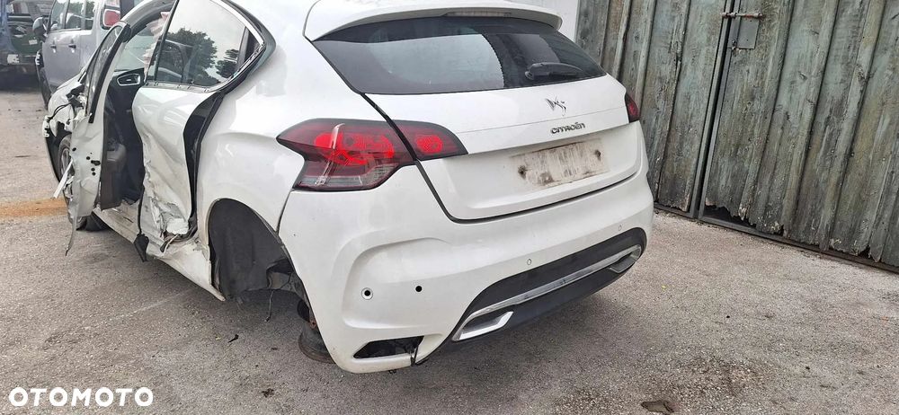 Citroen DS4 1,6 ehdi 112km skrzynia biegów automat - 8